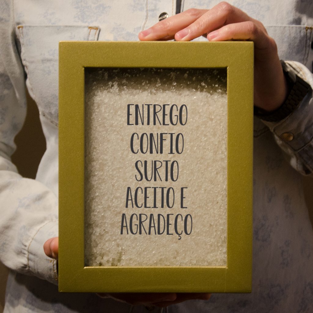 Quadro de sal grosso surto