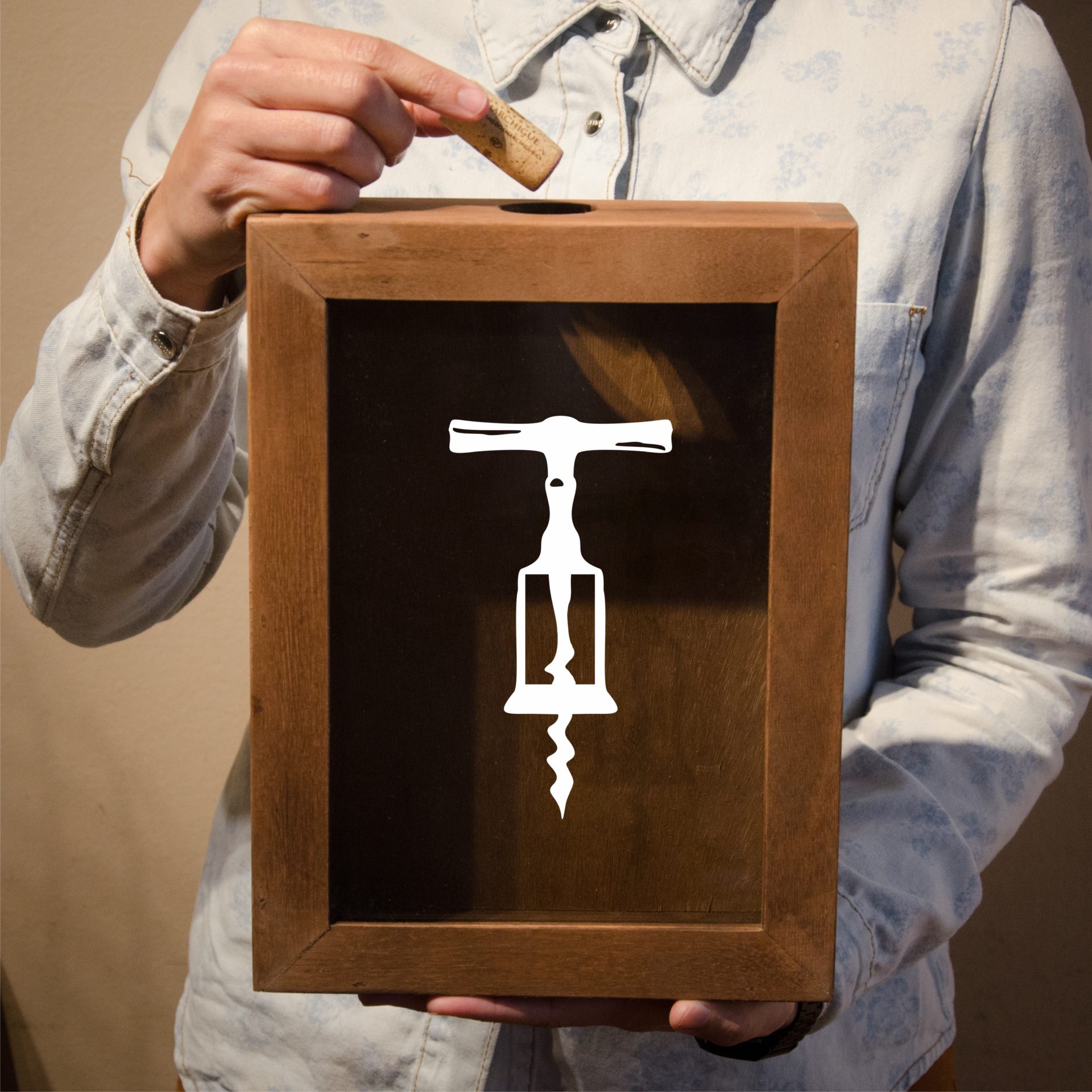 Quadro abridor de rolha