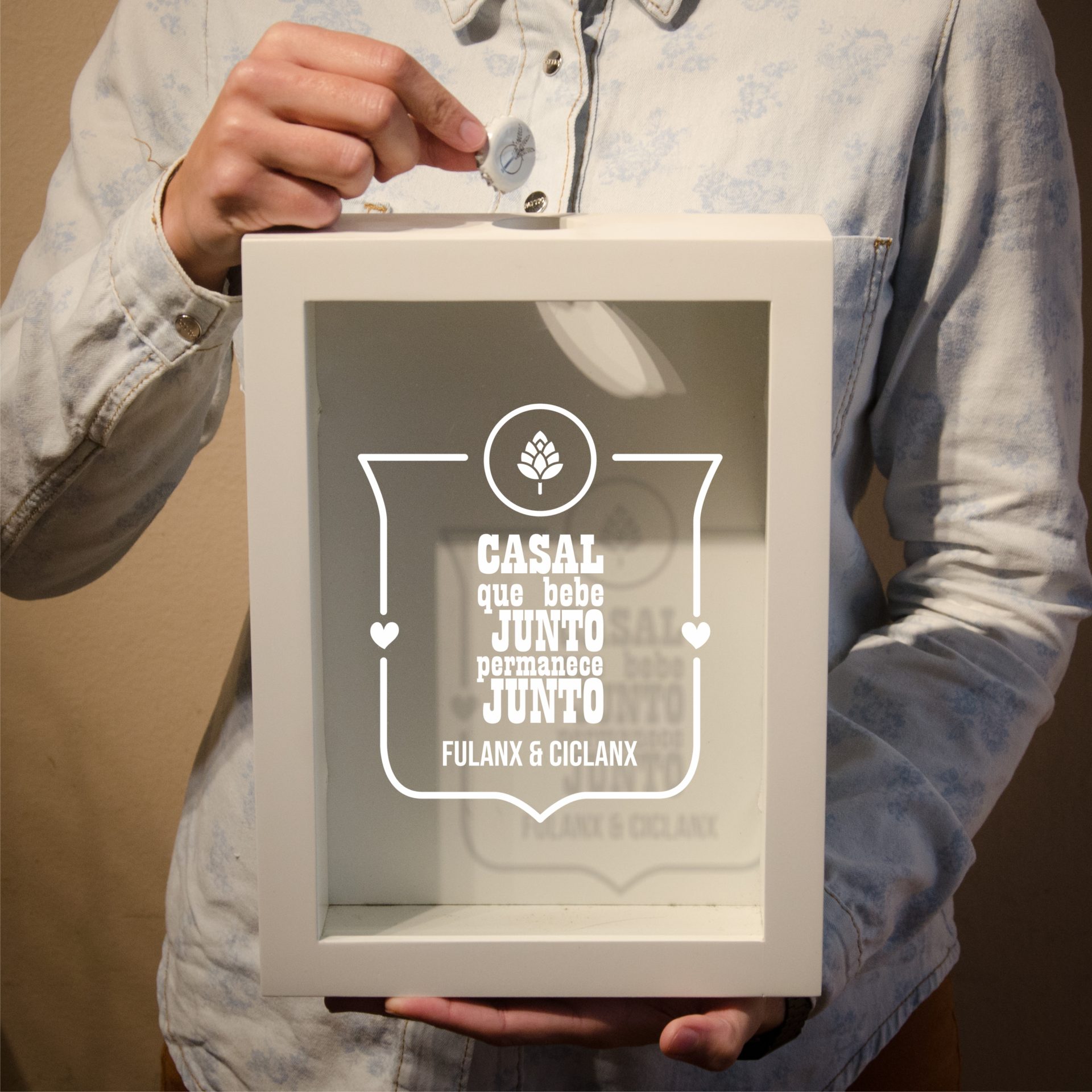 Quadro casal que bebe junto