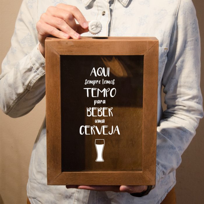 Quadro tempo para beber cerveja