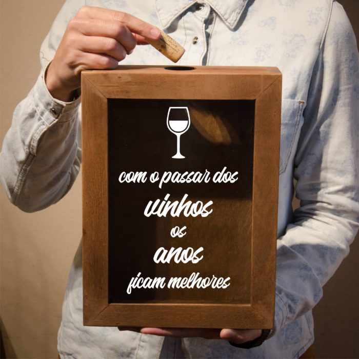 Quadro com o passar dos vinhos